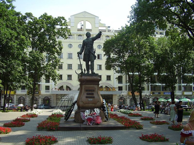پرونده:Памятник Петру 1.jpg