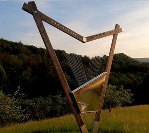Aeolian harp2.jpg