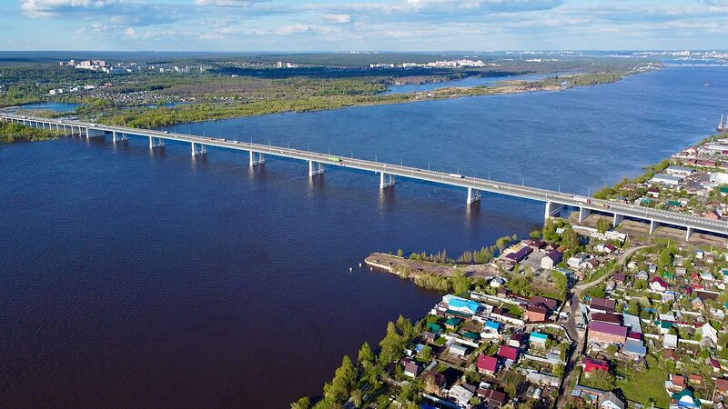 پرونده:Krasavinsky bridge 2022 - 4.jpg
