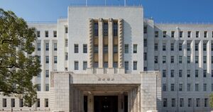 14281700-2.jpg