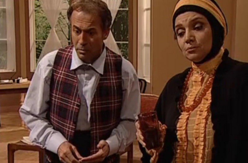 پرونده:نمايش ـ تئاتر تلويزيوني.jpg