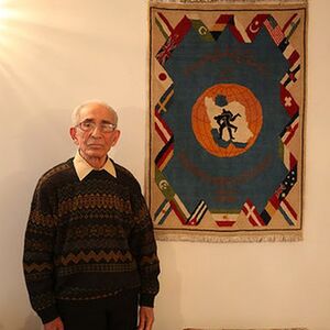 2042160848-3.jpg