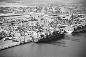 33169500-p2.jpg
