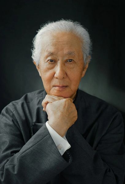 پرونده:Isozaki, Arata.jpg