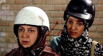 آناهیتا افشار و شهره لرستانی در صحنه‌ای از سریال