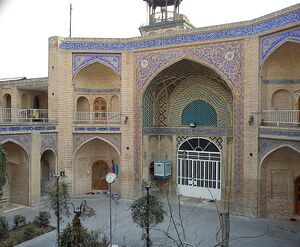 2042191444-1.jpg