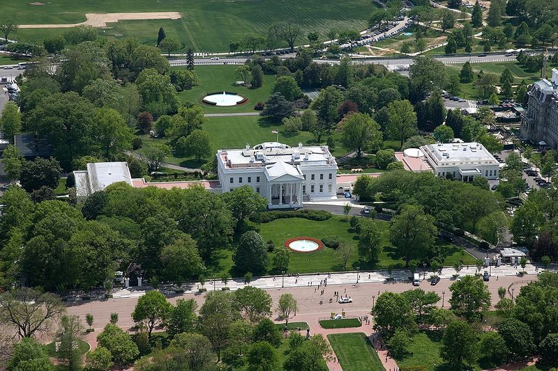 پرونده:Aerial view of the White House.jpg
