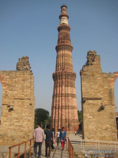 پرونده:34068700-4.jpg