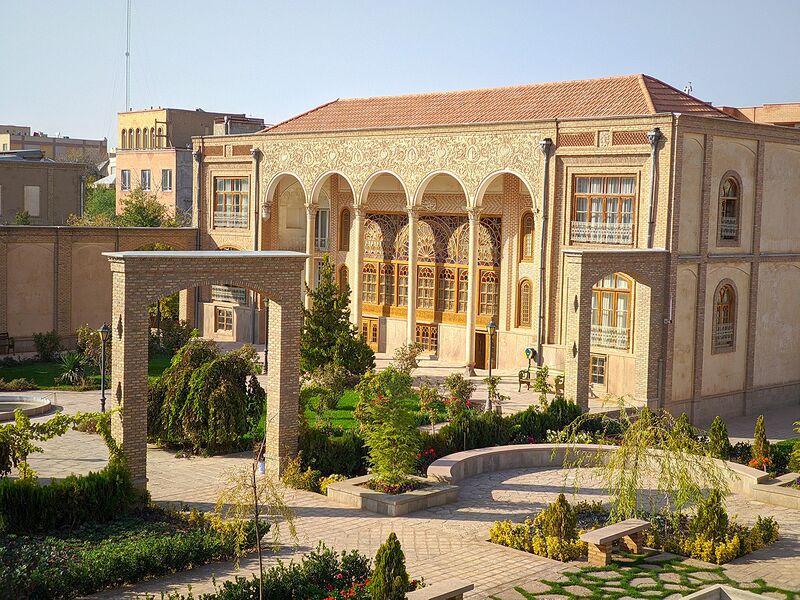 پرونده:2042191327-1.jpg