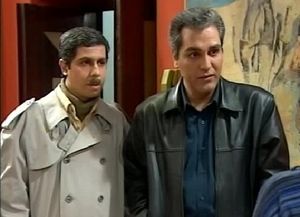 مهران مدیری و جواد رضویان در صحنه‌ای از سریال