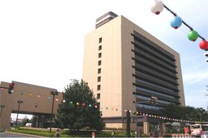 42013000-1.jpg