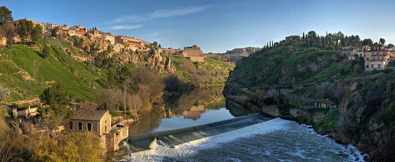 پرونده:Tagus River Panorama - Toledo, Spain - Dec 2006.jpg
