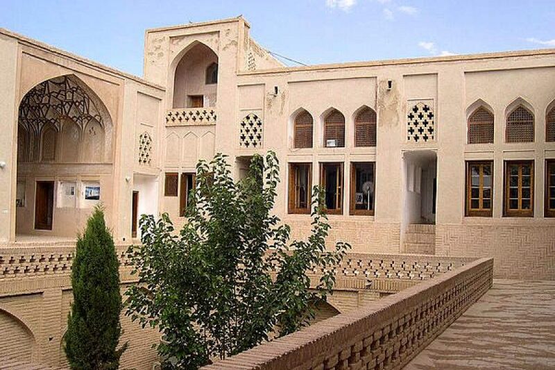 پرونده:2042192843-2.jpg